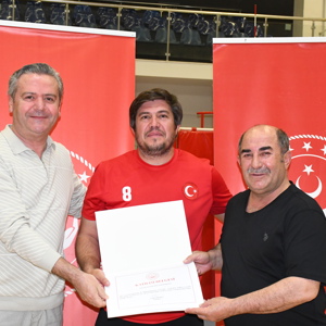 3. Geleneksel Aile Voleybol Turnuvamızı Coşkulu Finalle Tamamlandık - fotoğraf 18