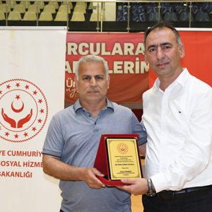 3. Geleneksel Aile Voleybol Turnuvamızı Coşkulu Finalle Tamamlandık - fotoğraf 21