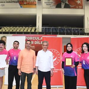 3. Geleneksel Aile Voleybol Turnuvamızı Coşkulu Finalle Tamamlandık - fotoğraf 30
