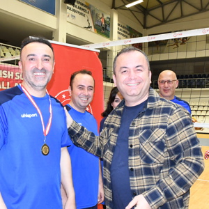 3. Geleneksel Aile Voleybol Turnuvamızı Coşkulu Finalle Tamamlandık - fotoğraf 9