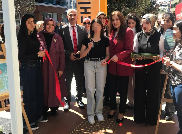 “7. Geleneksel Anka Kuşları El Sanatları Ve Resim Sergisi”, 7-8 Mayıs Tarihleri Arasında Gerçekleştirildi.