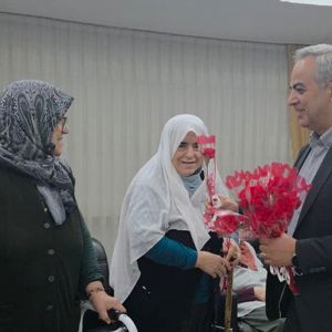 ÖMER FARUK ERGÜN’DEN KIYMETLİ ÇINARLARIMIZA ANNELER GÜNÜ ZİYARETİ - fotoğraf 4