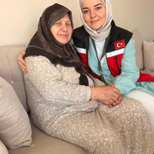 Kırmızı Yeleklilerimiz, Anneler Gününde Şehit Annelerini Ziyaret Etti - fotoğraf 5