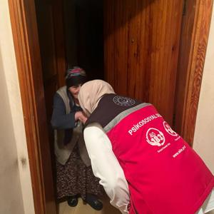 Kırmızı Yeleklilerimiz, Anneler Gününde Şehit Annelerini Ziyaret Etti - fotoğraf 3