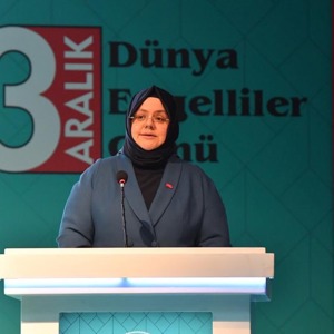 Bakan Selçuk, 3 Aralık Dünya Engelliler Günü’nde Engelliler İle Bir Araya Geldi - fotoğraf 1
