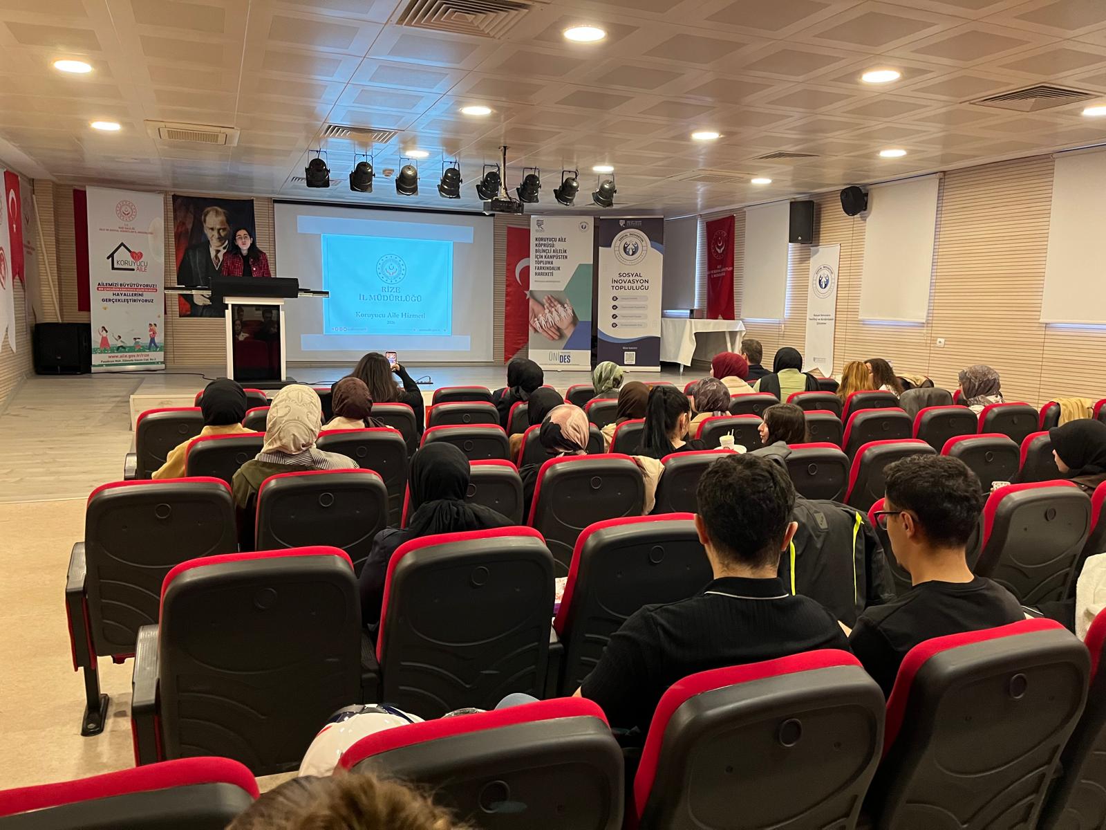 Koruyucu Aile Tanıtım Eğitimi Düzenlendi