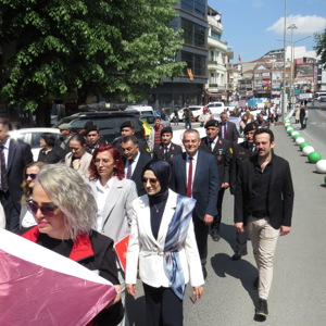 10-16 Mayıs Engelliler Haftası Çelenk Sunma Töreniyle Açıldı - fotoğraf 13