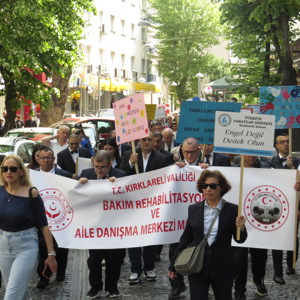 10-16 Mayıs Engelliler Haftası Çelenk Sunma Töreniyle Açıldı - fotoğraf 11