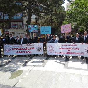 10-16 Mayıs Engelliler Haftası Çelenk Sunma Töreniyle Açıldı - fotoğraf 9