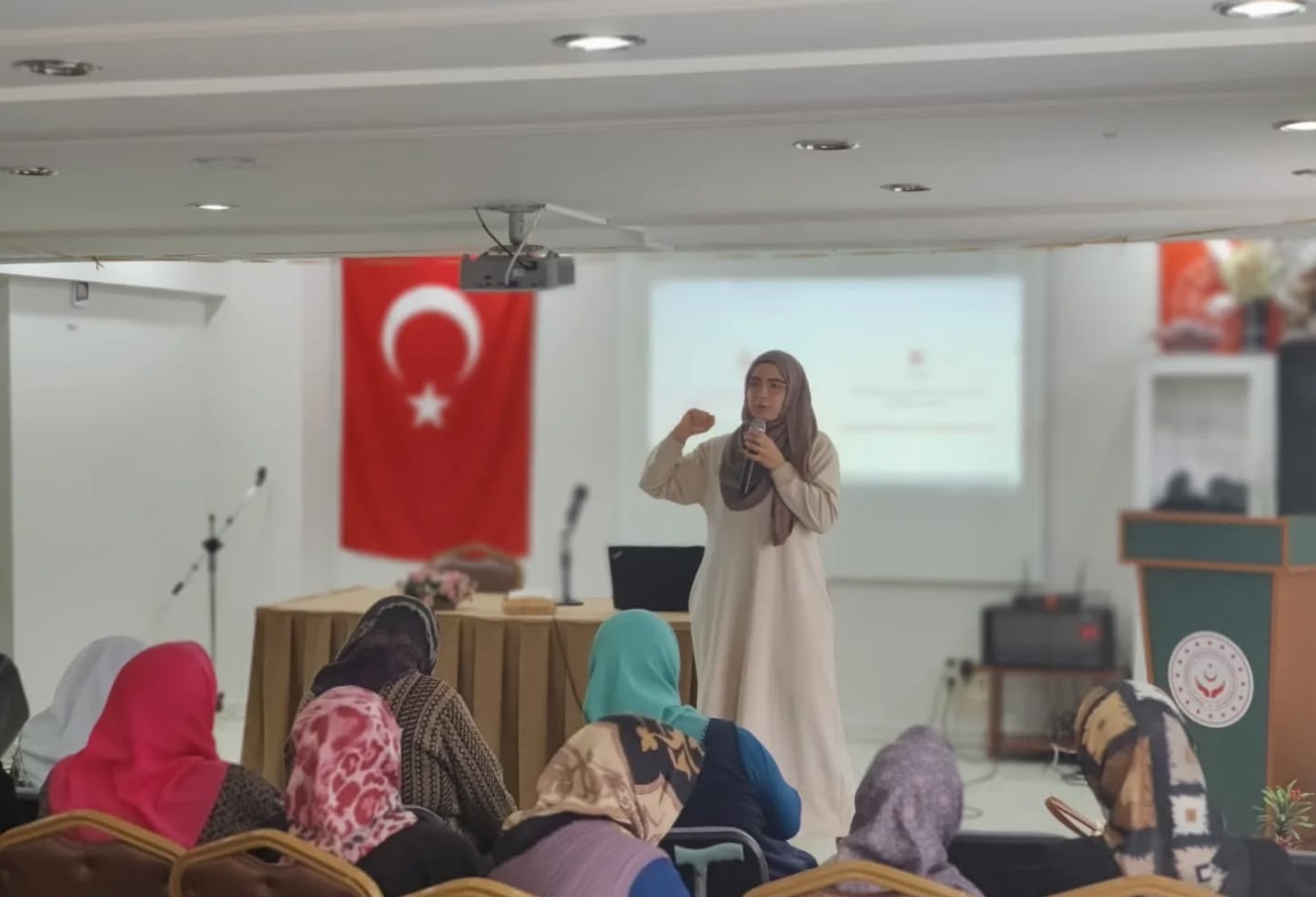 “Dijital Okuryazarlık ve Teknoloji Kullanımı” Eğitim Programı Düzenlenmiştir