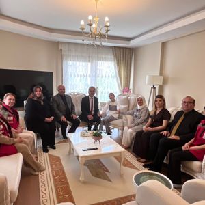  Aile ziyaretleri çerçevesinde Asım Gümüş ve kıymetli kızı Fatma Gümüş ziyaret edilerek ailemizle samimi bir sohbet gerçekleştirilmiştir. - fotoğraf 1