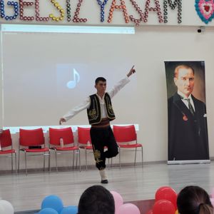 10-16 Mayıs Engelliler Haftası vesilesiyle, İl Müdürlüğümüze bağlı Engelsiz Yaşam ve Rehabilitasyon Merkezi Müdürlüğümüz tarafından anlamlı bir etkinlik gerçekleştirildi. - fotoğraf 13