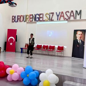 10-16 Mayıs Engelliler Haftası vesilesiyle, İl Müdürlüğümüze bağlı Engelsiz Yaşam ve Rehabilitasyon Merkezi Müdürlüğümüz tarafından anlamlı bir etkinlik gerçekleştirildi. - fotoğraf 3