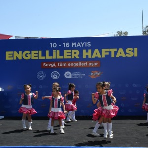 10-16 Mayıs Engelliler Haftası dolayısıyla 3. AntFest Engelli, Aile Toplum ve Gençlik Festivali, gerçekleştirildi - fotoğraf 15