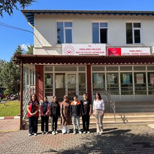 Tevfik Fikret Ortaokulu Öğrencileri Sosyal Hizmet Çalışmalarını Yerinde İnceledi - fotoğraf 1