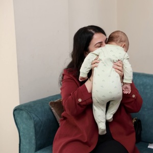 Valimiz Sayın Mehmet MAKAS’ın eşi Elif MAKAS Hanımefendi Koruyucu Ailelerimizi Ziyaret Etti. - fotoğraf 2