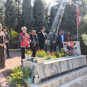 Aziz şehidimiz Muharrem Efendi Dündar’ın kabri ziyaret edildi.  - fotoğraf 1