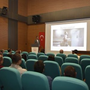 Rehabilitasyondan Performansa Paralimpik Sporlardan Yansımalar” konulu seminer gerçekleştirildi. - fotoğraf 3