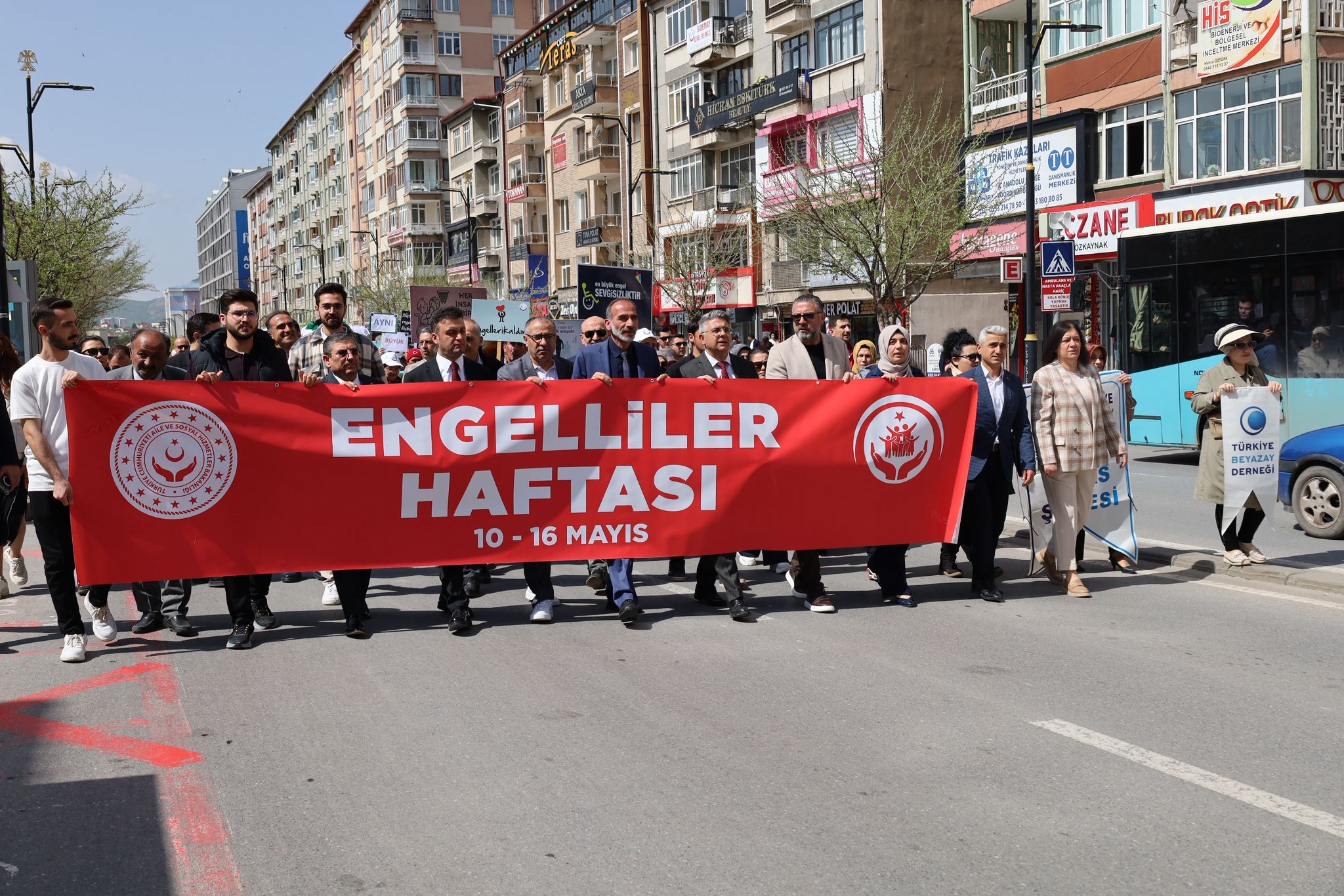 Engelleri Birlikte Aşmak İçin Adım Attık