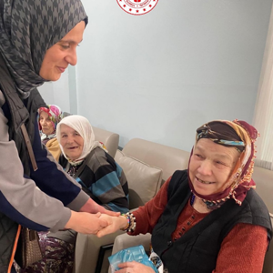 Fark Et Fark Yarat Derneği İş Birliğinde Anlamlı Bir Kutlama Etkinliği Gerçekleştirildi. - fotoğraf 3