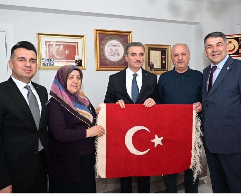 Valimiz Sayın Aydın Baruş riyasetinde Anneler Gününde Ziyaretler Gerçekleştirdik.