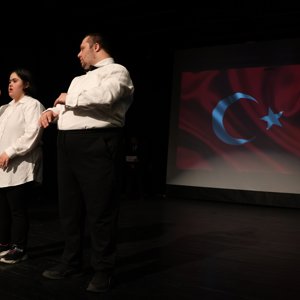 10-16 Mayıs Engelliler Haftası Kapsamında Hazırladığımız “Sevgi Varsa Engel Yok” Programımız Yoğun Katılımla Gerçekleşti. - fotoğraf 5