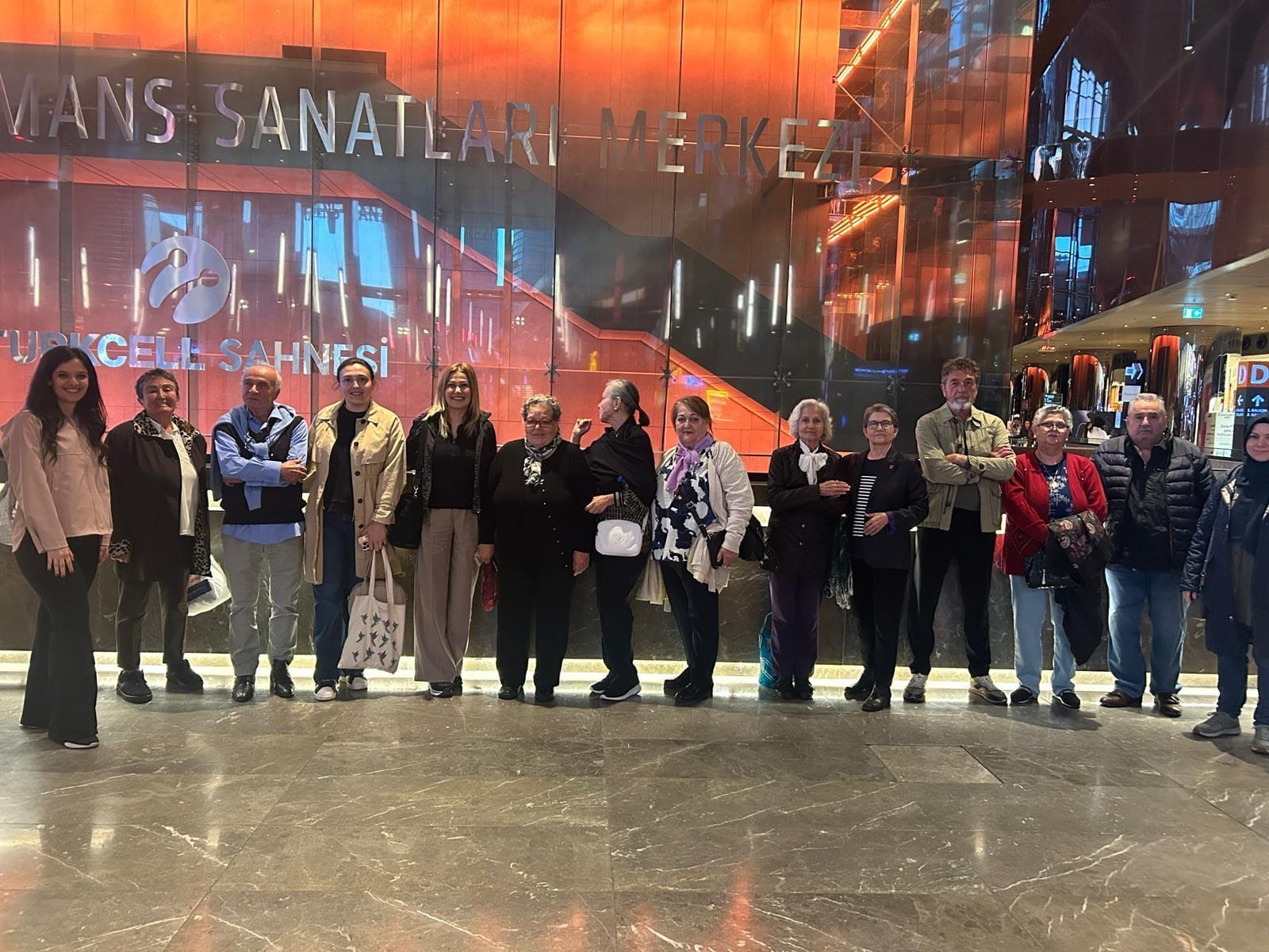 Büyük Ailemizle Zorlu PSM’de Hep Birlikte