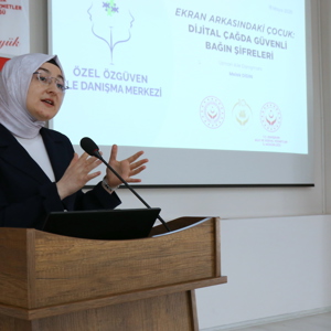 Ekran Çağında Bağ Kurabilen Çocuklar - fotoğraf 1