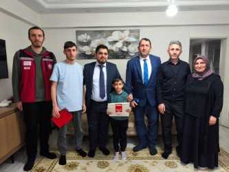 Kahraman Gazimizin Evladına “İlk Karne Heyecanı” Ziyareti