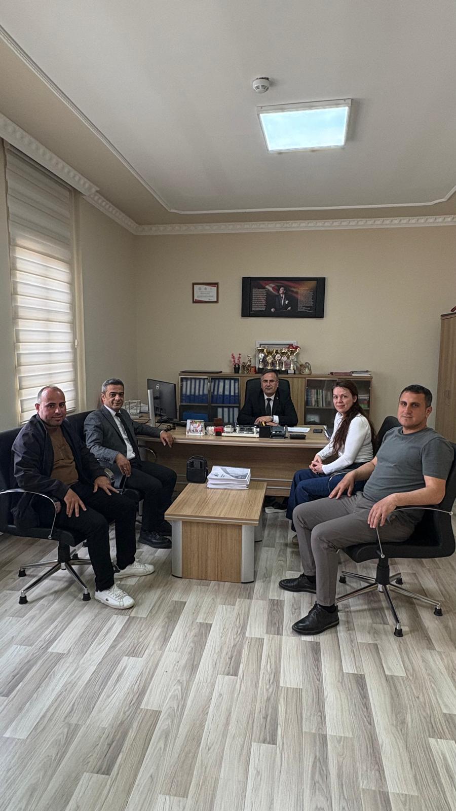 İl Müdürümüz Vefa Akdoğan, Çocuk Evleri Sitesi Müdürlüğümüzü ziyaret ederek yürütülen çalışmalar hakkında inceleme ve denetimlerde bulundu