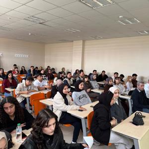 Bitlis Eren Üniversitesinde "Kadına Yönelik Şiddetsiz Yaşam Modüler Seminer Programı"  - fotoğraf 2