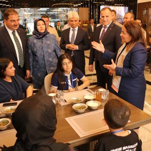 15 Mayıs Uluslararası Aile Günü’nde Bakan Yardımcımız Sayın Dr. Sevim SAYIM MADAK İle Birlikte Ailelerimizle Aynı Sofrada Buluştuk... - fotoğraf 3