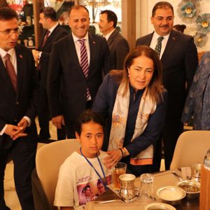 15 Mayıs Uluslararası Aile Günü’nde Bakan Yardımcımız Sayın Dr. Sevim SAYIM MADAK İle Birlikte Ailelerimizle Aynı Sofrada Buluştuk... - fotoğraf 6