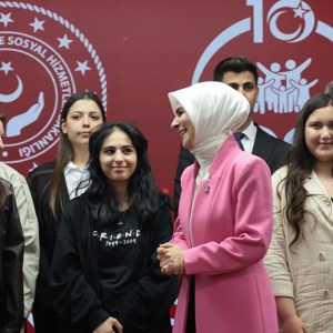 Aile ve Sosyal Hizmetler Bakanımız Göktaş, devlet korumasındaki gençlerin kamu kurumlarına yerleştirilmesi töreninde konuştu - fotoğraf 2