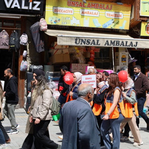 Aile ve Nüfus On Yılı Dolayısıyla Kortej Yürüyüşü Düzenlendi - fotoğraf 3