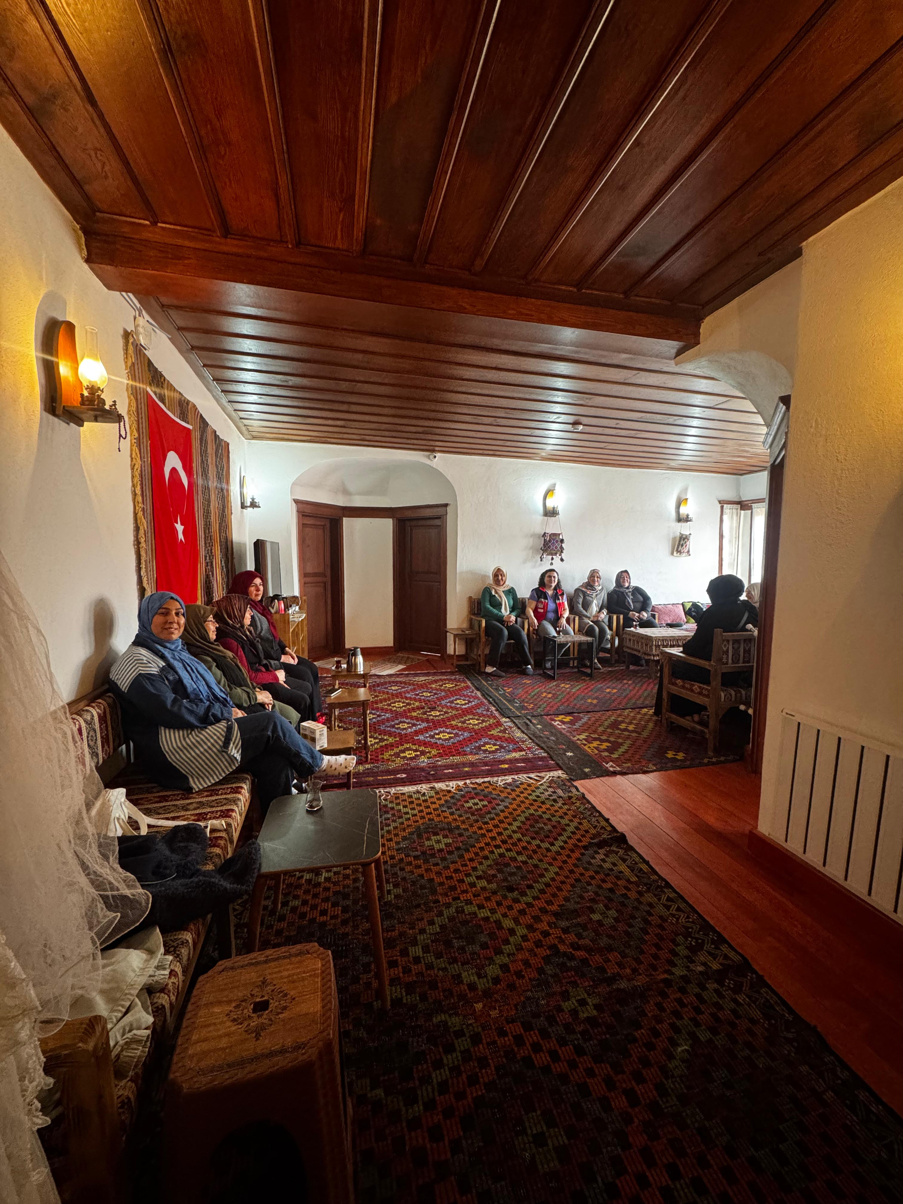 Sandıklı Sosyal Hizmet Merkezimiz AEP Eğitimlerine Devam Ediyor