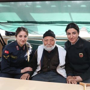 Yaşlılarımız Suriye'de Görev Yapan Mehmetçiğe Mektup Gönderdi. - fotoğraf 5