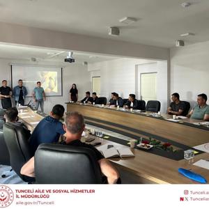 Afet ve  Acil Durumlarda Psikolojik İlk Yardım Eğitimlerimize Devam Ediyoruz - fotoğraf 2