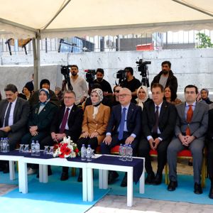 Bakanımız Göktaş, Gemerek Huzurevi Yaşlı Bakım Rehabilitasyon Merkezi Müdürlüğü’nün açılışını yaptı.  - fotoğraf 2