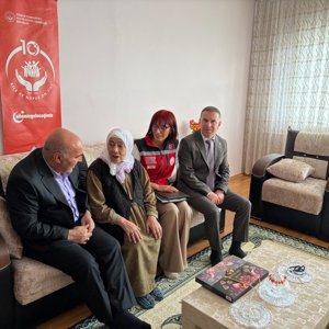 Millî Aile Haftasında Engelli Bireylerimiz ve Büyüklerimiz Ziyaret Edildi - fotoğraf 1