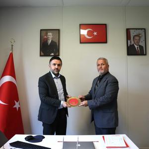 İl Müdürümüz Sn. Ömer Turan, Tuzla Sosyal Hizmet Merkezi’nin Yeni Müdürü Sn. Kenan Yazıcı’ya Hayırlı Olsun Ziyaretinde Bulundu - fotoğraf 1
