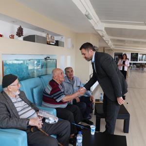 İl Müdürümüz Sn. Ömer Turan, Prof. Dr. Fahrettin Kerim - Nilüfer Gökay Huzurevi, Yaşlı Bakım ve Rehabilitasyon Merkezini Ziyaret Etti - fotoğraf 1