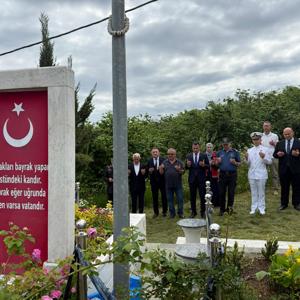 Akçakoca Kaymakamı Dr. Hacı Arslan Uzan Şehit Kabirlerini Ziyaret Etti. - fotoğraf 4