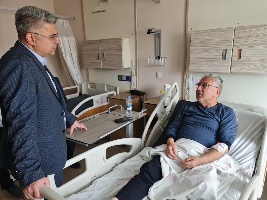 İl Müdürümüz Özgür Kırmızıtaş’tan Mustafa Deveci'ye Geçmiş Olsun Ziyareti