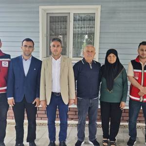 Demirci’de Şehit ve Gazi Ailelerine Bayram Ziyareti Gerçekleştirildi - fotoğraf 3