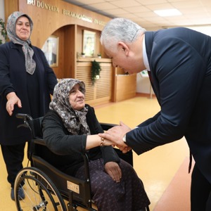 Vali Vekili Şevket Cinbir Huzurevlerimize Bayram Ziyareti Gerçekleştirdi. - fotoğraf 1