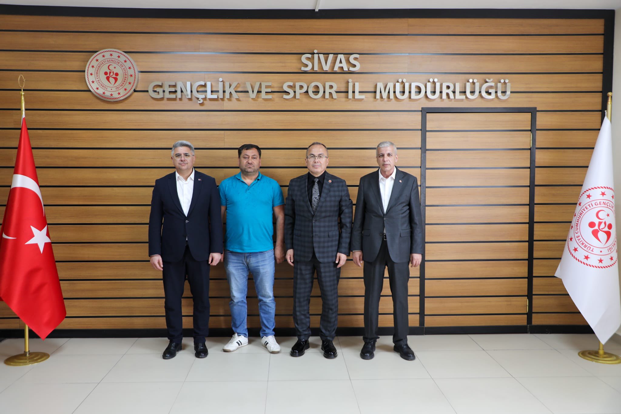 "Kahramanlarla Omuz Omuza" Projesi
