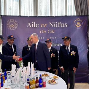 Manisa’da Millî Aile Haftası Resmî Törenle Başladı - fotoğraf 1