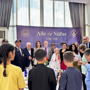 Manisa’da Millî Aile Haftası Resmî Törenle Başladı - fotoğraf 2
