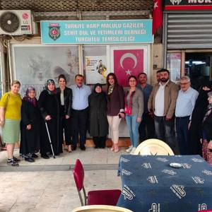 İl Müdürümüz Gaziler ve Şehit Yakınlarıyla Bayramlaştı - fotoğraf 3
